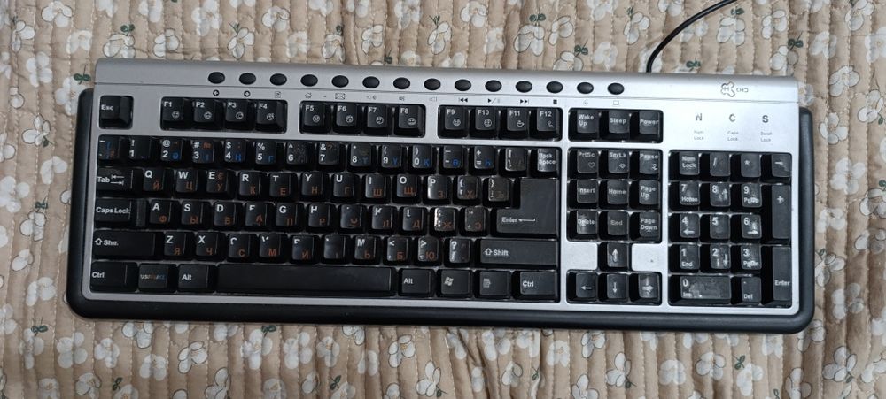 Продаются Клавиатуры