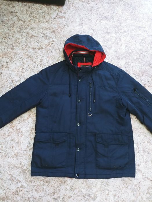 Продаю мужскую демисезонную куртку