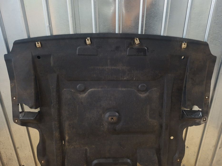 Scut motor BMW F10 F11 in stare foarte buna
