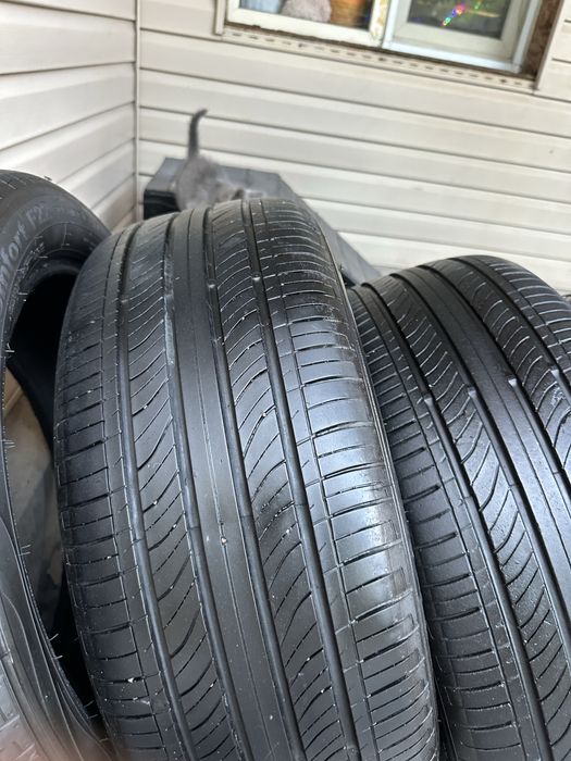 Продаеться летня резина R-17