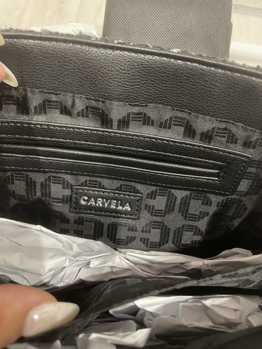 Дамска чанта Carvela