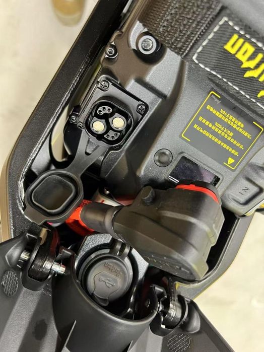 Sur-Ron Light Bee X 2025 – 8000W