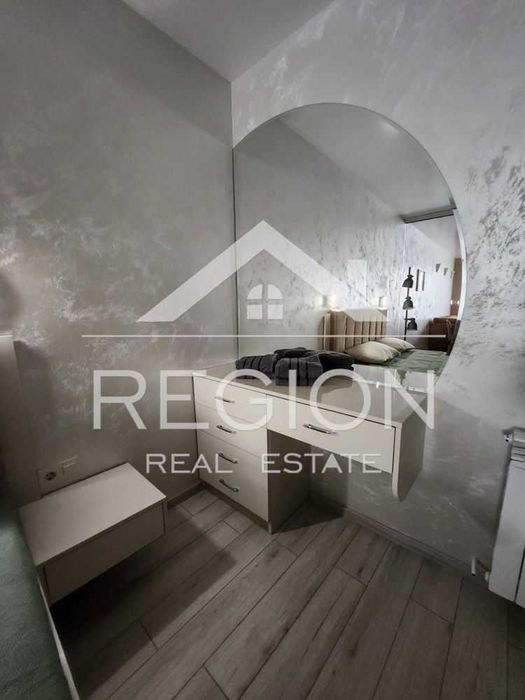 Дава се под наем Тристаен апартамент в Варна, Бриз - 93 кв.м за 2000 € - Снимка #9