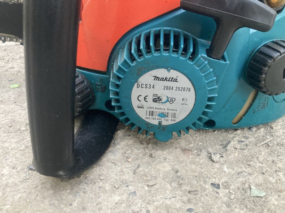 Drujba-Motofierastrau Makita DCS34 Japan