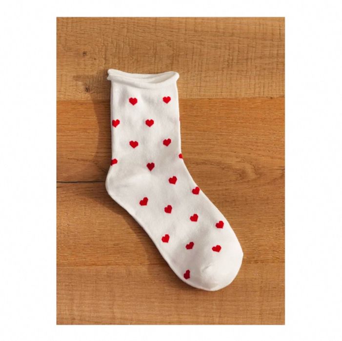 Милые носочки в сердечку