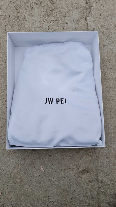 дамска чанта JW PEI