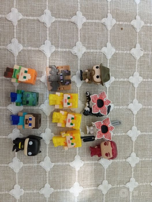 Продаю игрушки осд и Майнкрафт