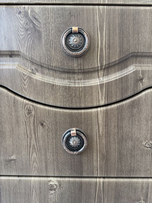 Продам комплект шкаф и комод!!!