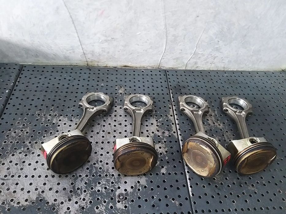 Piston cu biela 1.8 b hybrid toyota prius