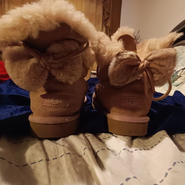 Ghete UGG originale blana naturala 42
