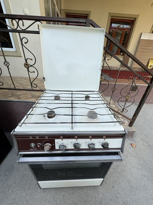 Gaz plita sotiladi