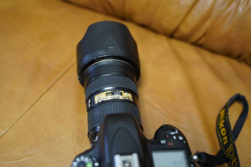 Vand Nikon d610 si obiectiv Nikon 24-70 f2,8