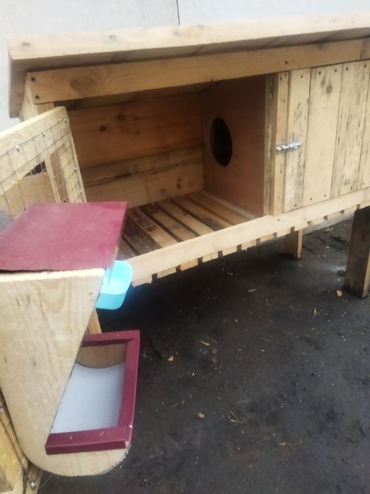 Продам клетку для кроликов