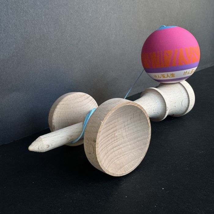 Kendama Europe Tensei Sumaze - Roar Gg