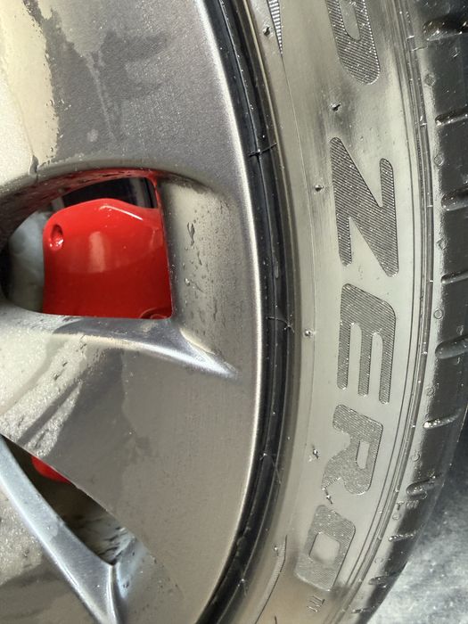 235 35 20 Пирели Tesla