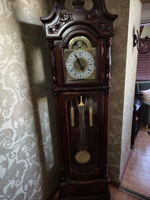 Продам Часы напольные