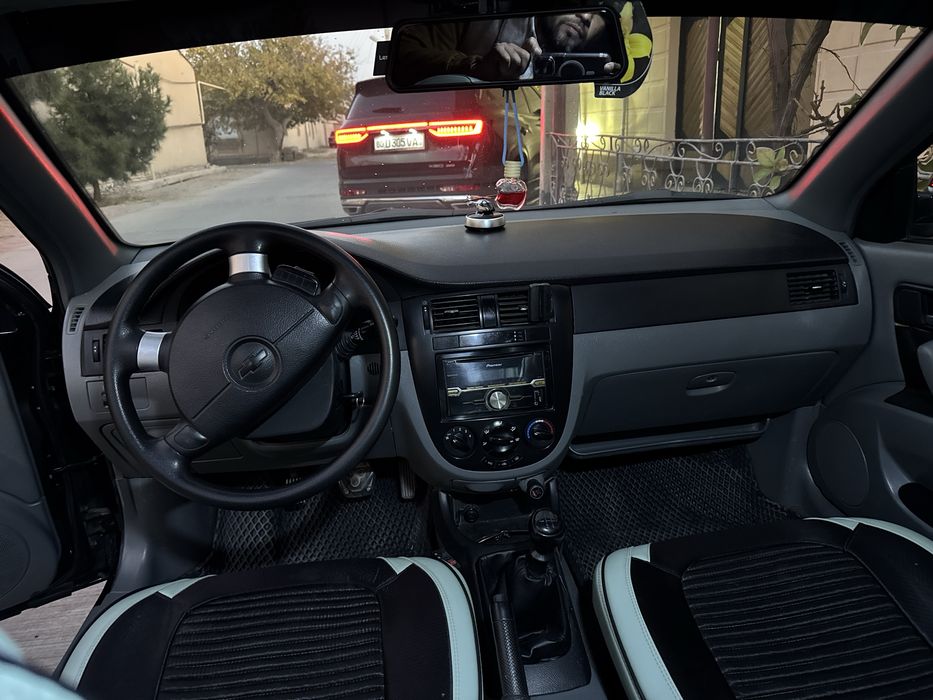 Лассети жентра килинган 2010йил