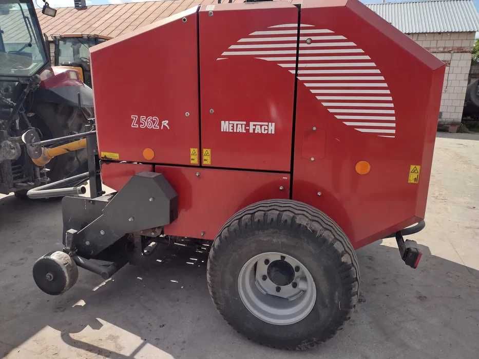 Пресс-подборщик metal-fach (Польша)