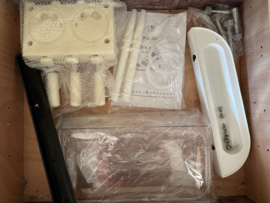 Фризер / Аппарат для мороженого (Новые)