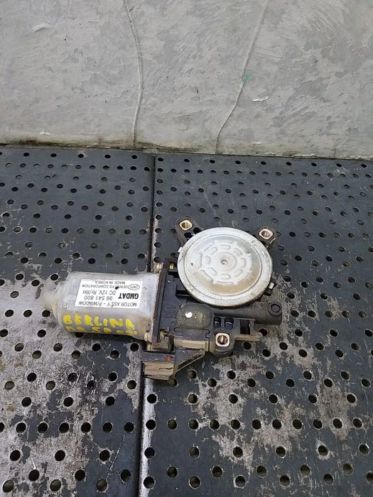 Motoras macara dreapta spate chevrolet aveo berlina 96541800