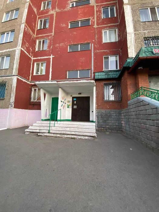 Продам 2х улучшенной планировки в хорошем районе 8 мкр