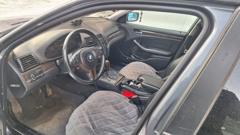 BMW  325i e46 2002 г