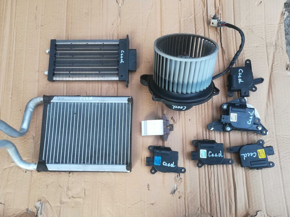 Kia Ceed Киа Сийд Сиид радиатор вентилатор моторче мотор реостат парно