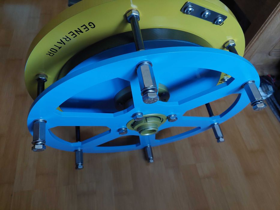 Generator Electric  PMG  Eoliana Verticala direct drive.   60 V  240 V