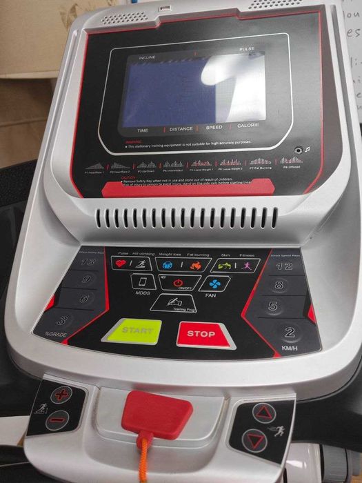 Продаётся беговая дорожка V5 Runner (Noble Fitness)