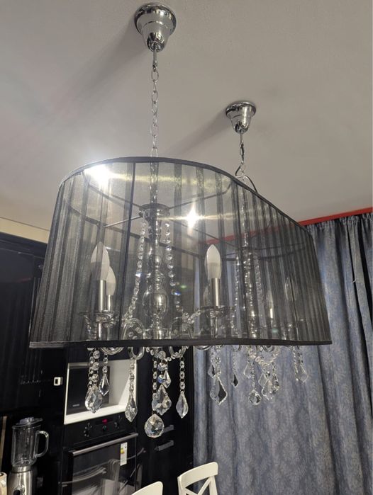 Продам срочно люстры