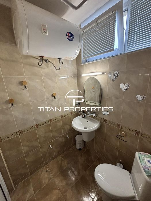 Дава се под наем Двустаен апартамент в Бургас, Славейков - 75 кв.м за 561 € - Снимка #8