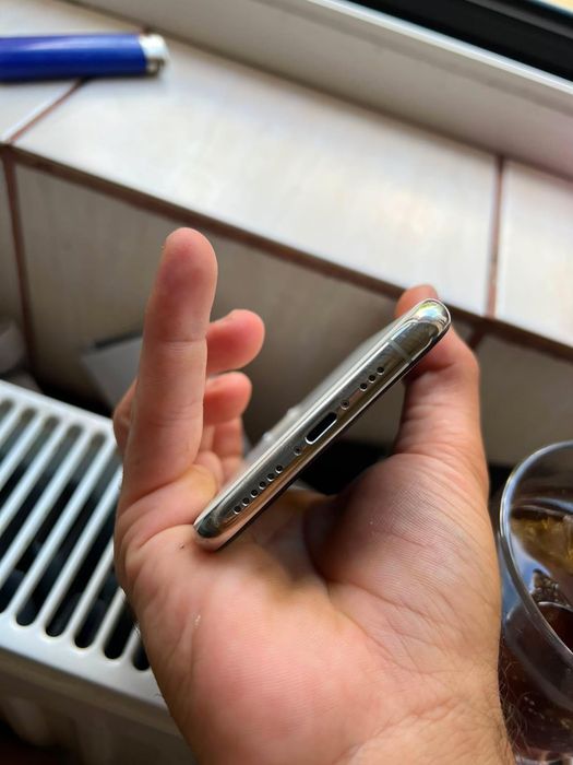 iPhone 11 pro silver