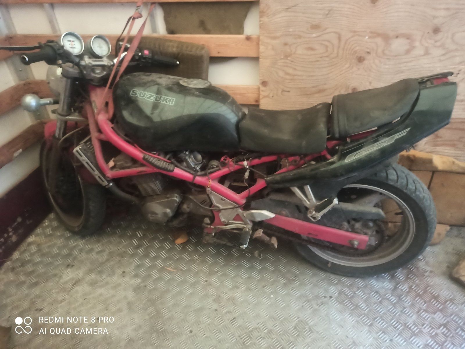 Suzuki Bandit 400 гр. Кюстендил Бузлуджа • OLX.bg