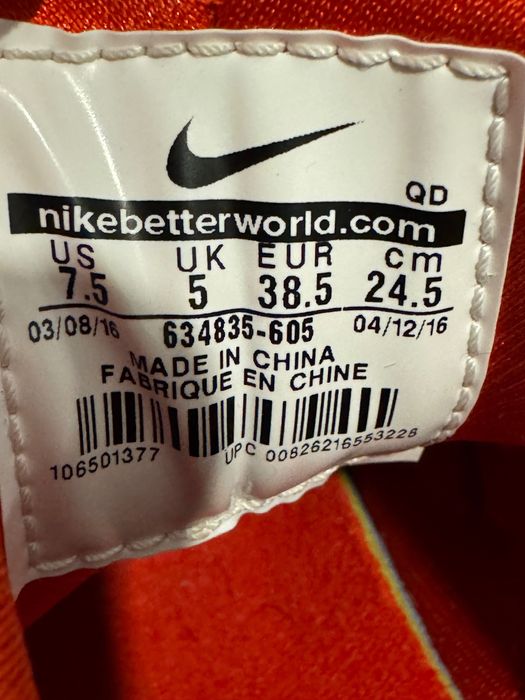 NIKE WMNS Air Huarache Run.