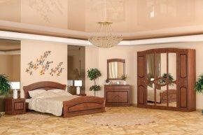 Спальный гарнитур кровать комод. 150 000