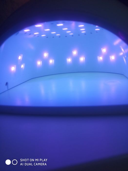 Продается лампа для маникюра