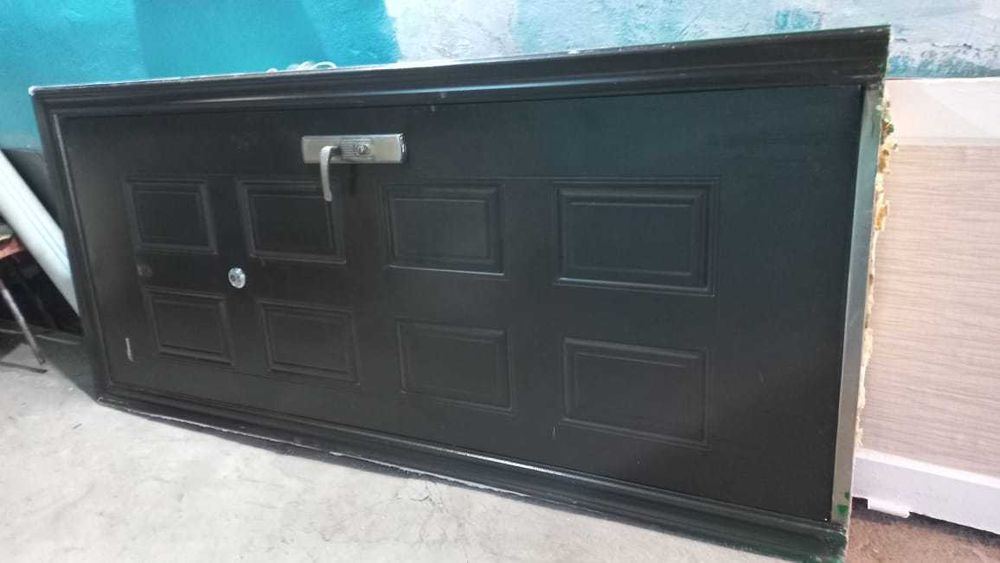 Дверь металлическая входная