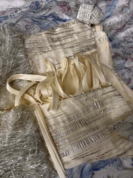 Вечернее платье корсет перья