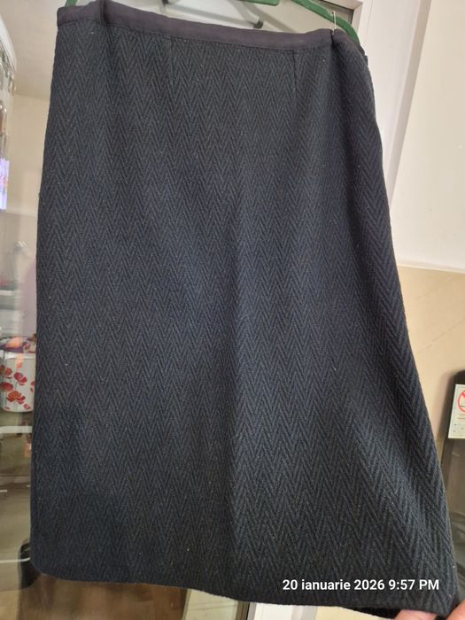 Fustă de stofă lănă,plisată groase