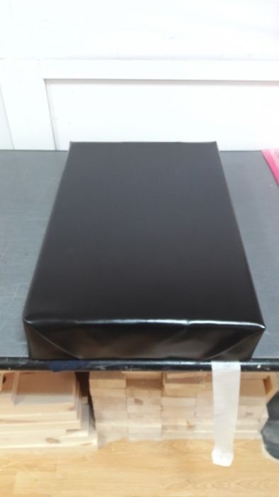 Perna box cu montaj pe perete 60 x 40 x 10 cm