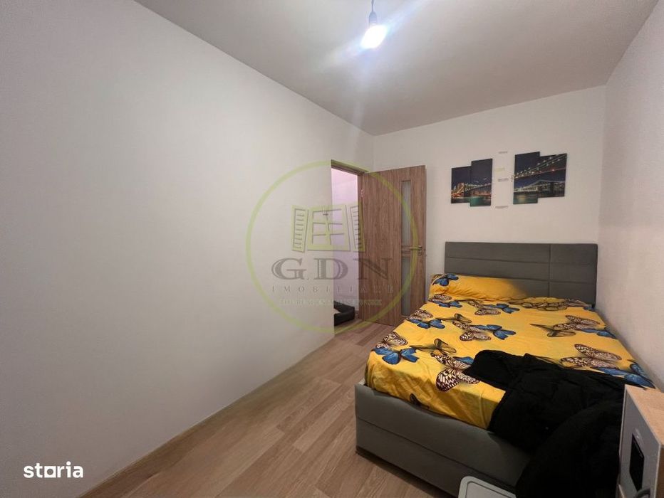 Apartament 3 camere, semidecomandat, cartier Craiovita Noua, zona Oriz