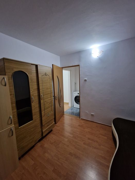 Inchiriez apartament 3 camere SD Alexandru Chimicale