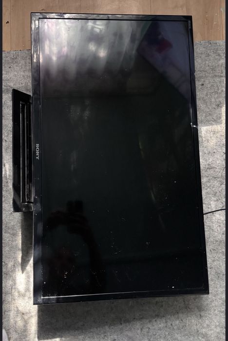 Кроссовки по 15 тыс тг