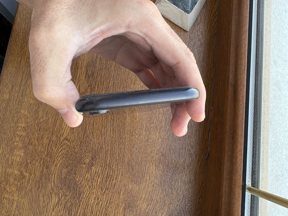 Продам Iphone Xr 64gb