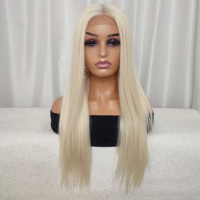 Парик блонд без челки в проборе сеточка