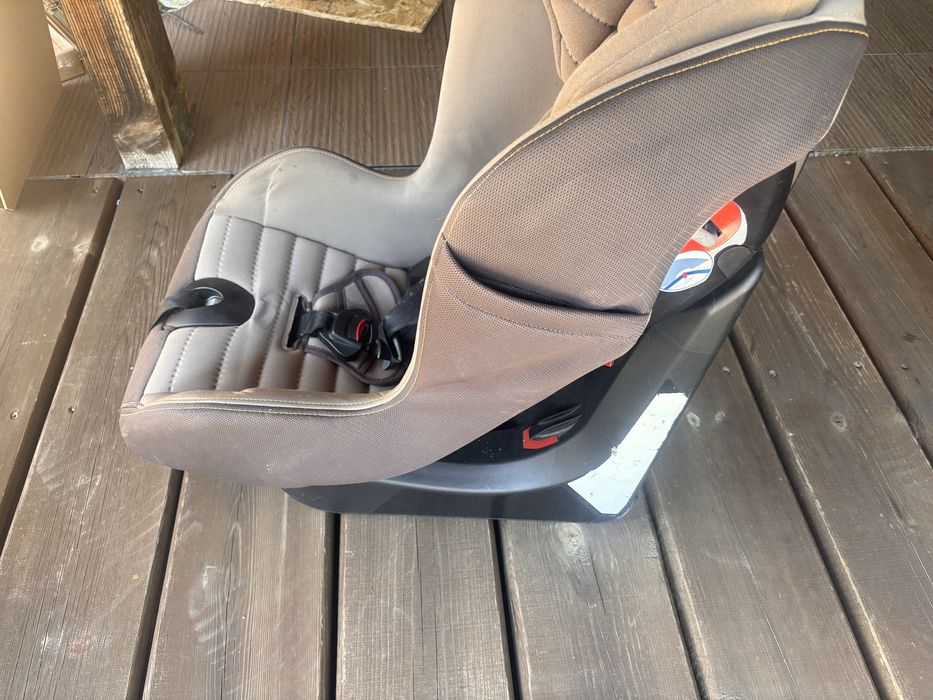 Столче за кола chicco с опция сън