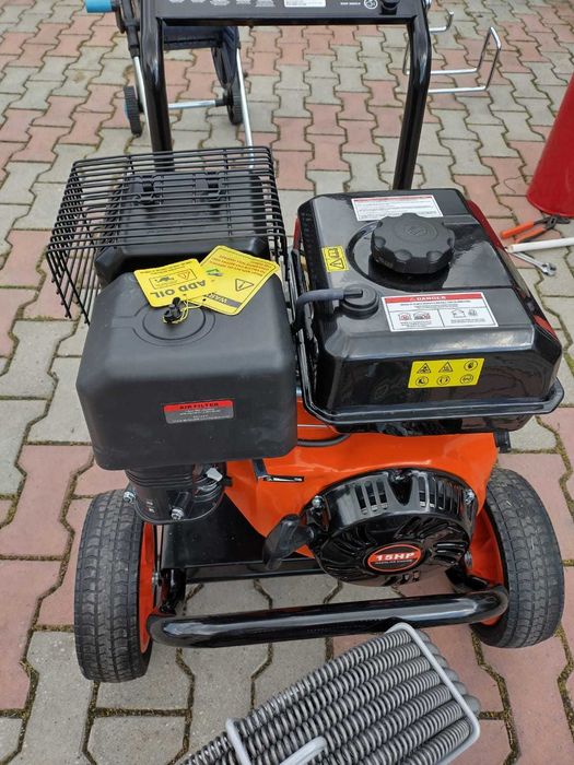 Desfundare canalizare/țevi cu sarpe mecanizat si spalare cu  presiune