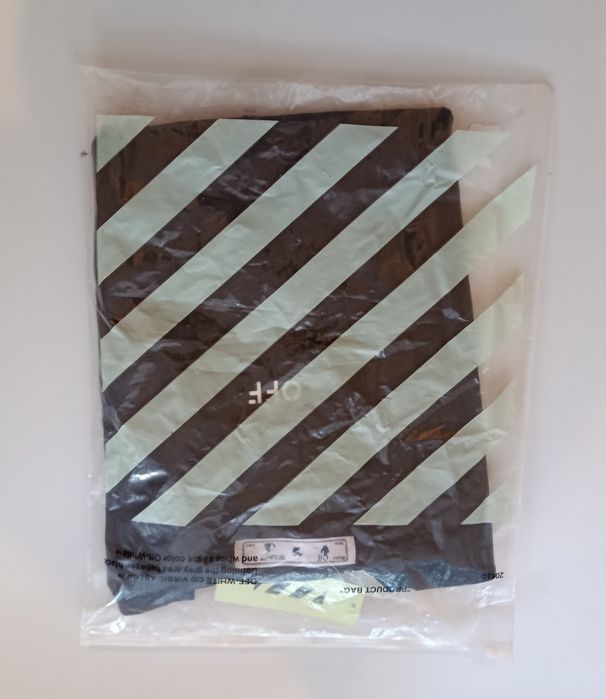 Tricou Off-White