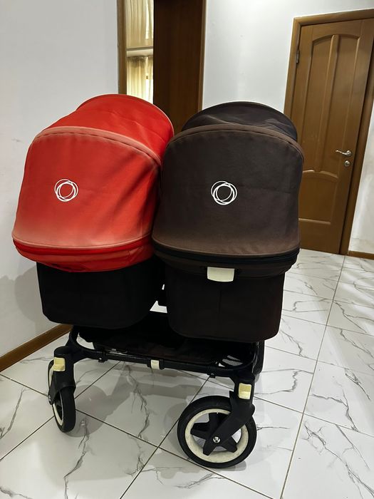 Коляска для двойни Bugaboo