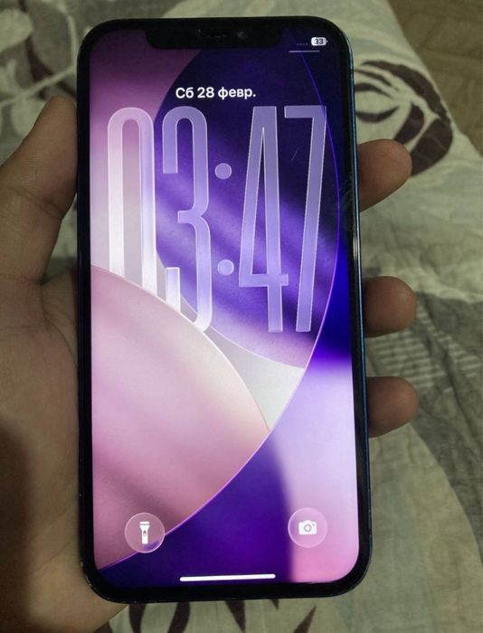 продам айфон 12 срочно